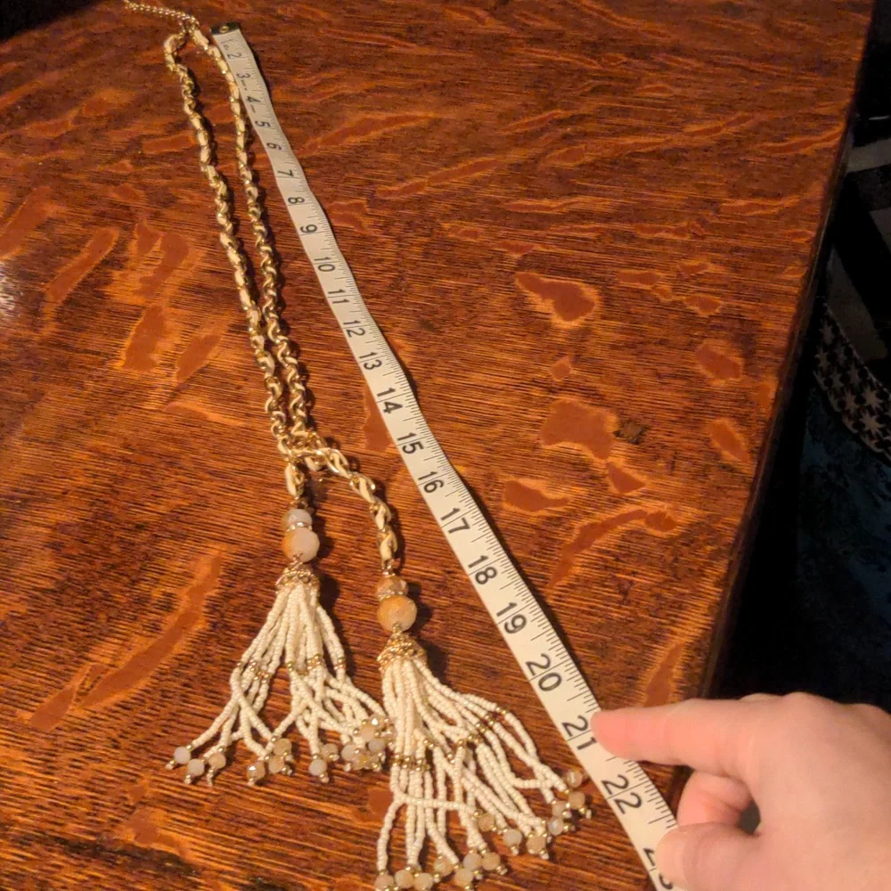 NWOT! Ivory Faux Leather and Gold Tone Chain Bead Tassel Knotted Necklace Belt - Picture 6 of 8